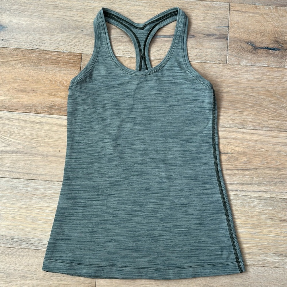 Lululemon tank top